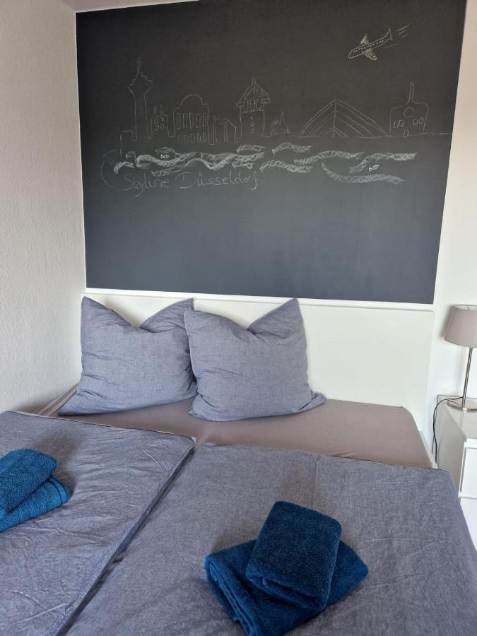 Appartement Well Located Flat With Balcony à Düsseldorf Extérieur photo