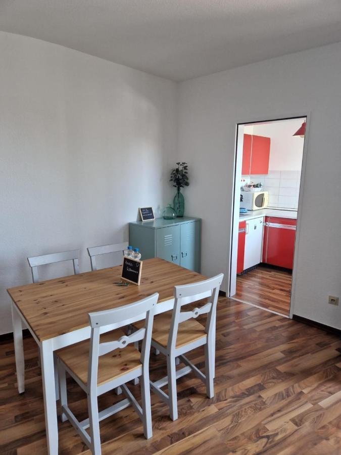 Appartement Well Located Flat With Balcony à Düsseldorf Extérieur photo